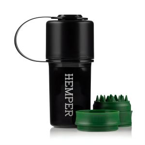 Hemper The Keeper Blue geöffnet mit Grinder und Fächern in Anwendung